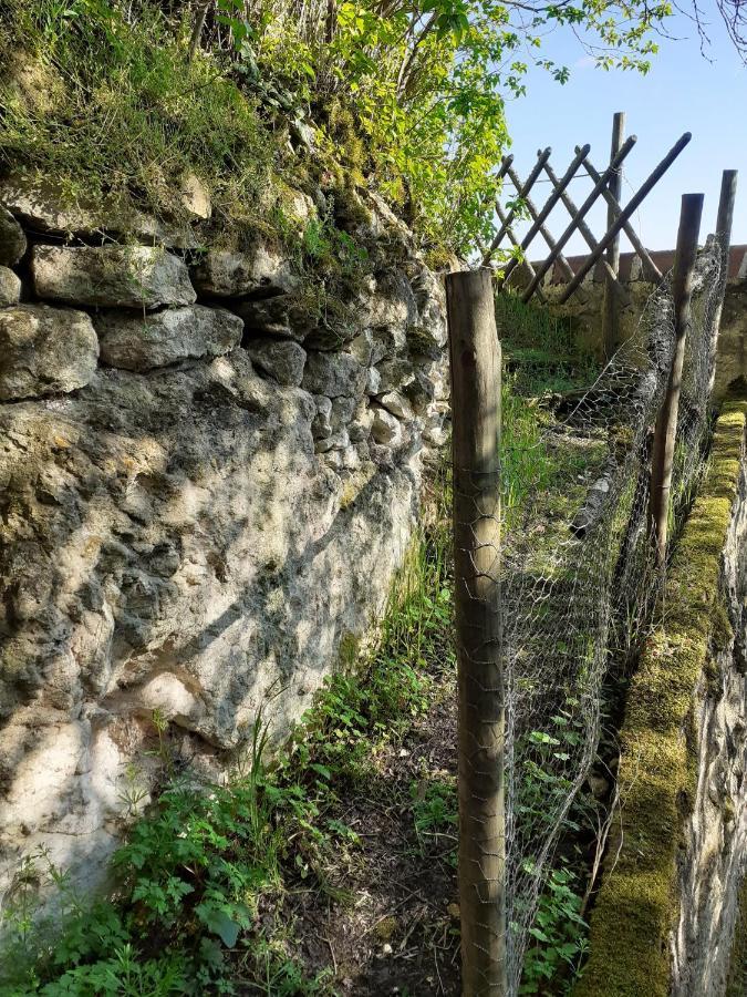 Gite Troglodyte Les Iris Villiers-sur-Loir Exterior foto